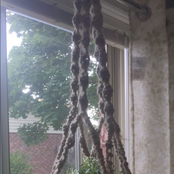 Macrame plant hangers - Picture 2 of 3